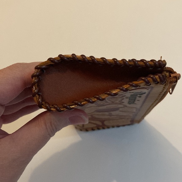 Handmade Leather coin, keys etc. zipper pouch, made in Philippines - Picture 5 of 7